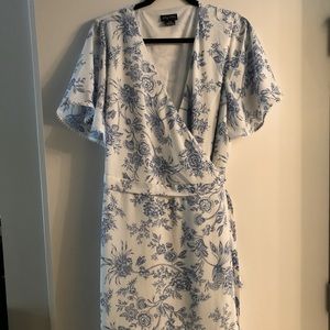 City Chic Bell Flower Dress - like new! Worn once!